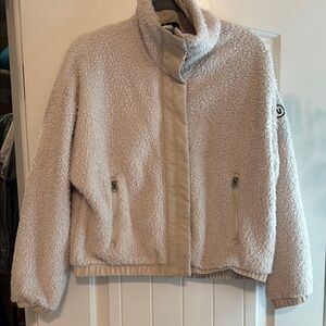 Vouri- Cream Sherpa Size Small